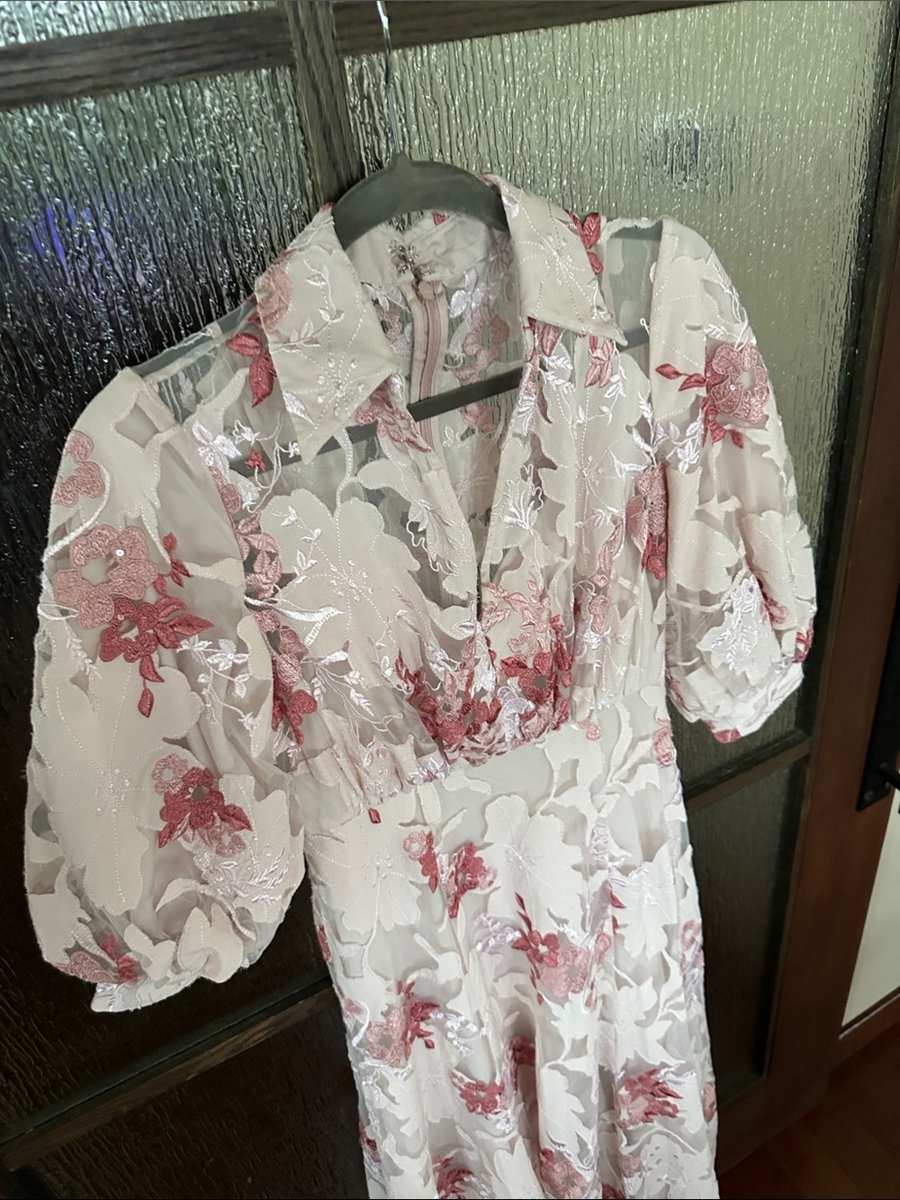 Badgley Mischka Lace Applique Shirt Dress size 2. - Picture 10 of 15